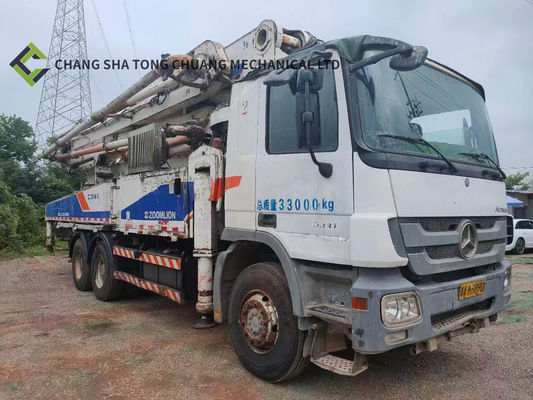 En 2011 Zoomlion Mercedes Benz châssis 47 M pompe à béton 5 cylindres 5 mâts