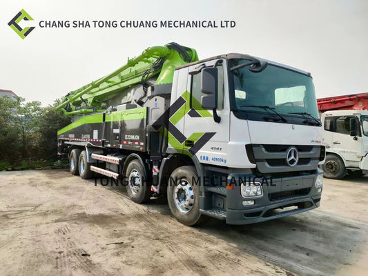 En 2014 Zoomlion Mercedes Benz châssis pompe à béton 52 mètres 6 cylindres 6 tiges