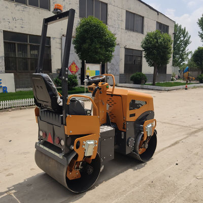 Bm1500/Bm1600 Roller vibrant à double tambour articulé avec puissance de sortie de 8,1 kW