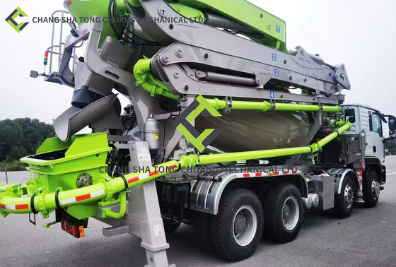 Contrôle hydraulique ouvert Pompes à béton montées sur camion avec mélangeur